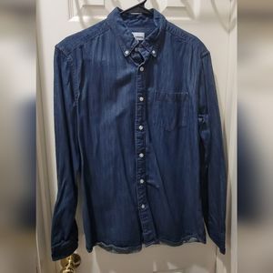 Lightweight denim shirt